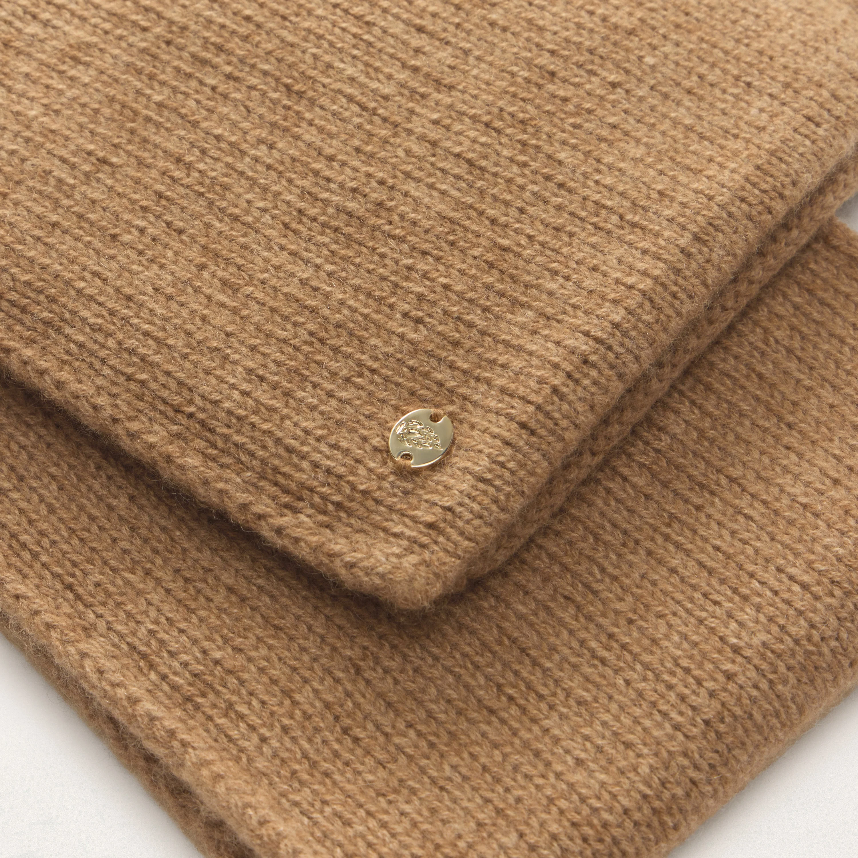 Agnes Cashmere Scarf - Image 4