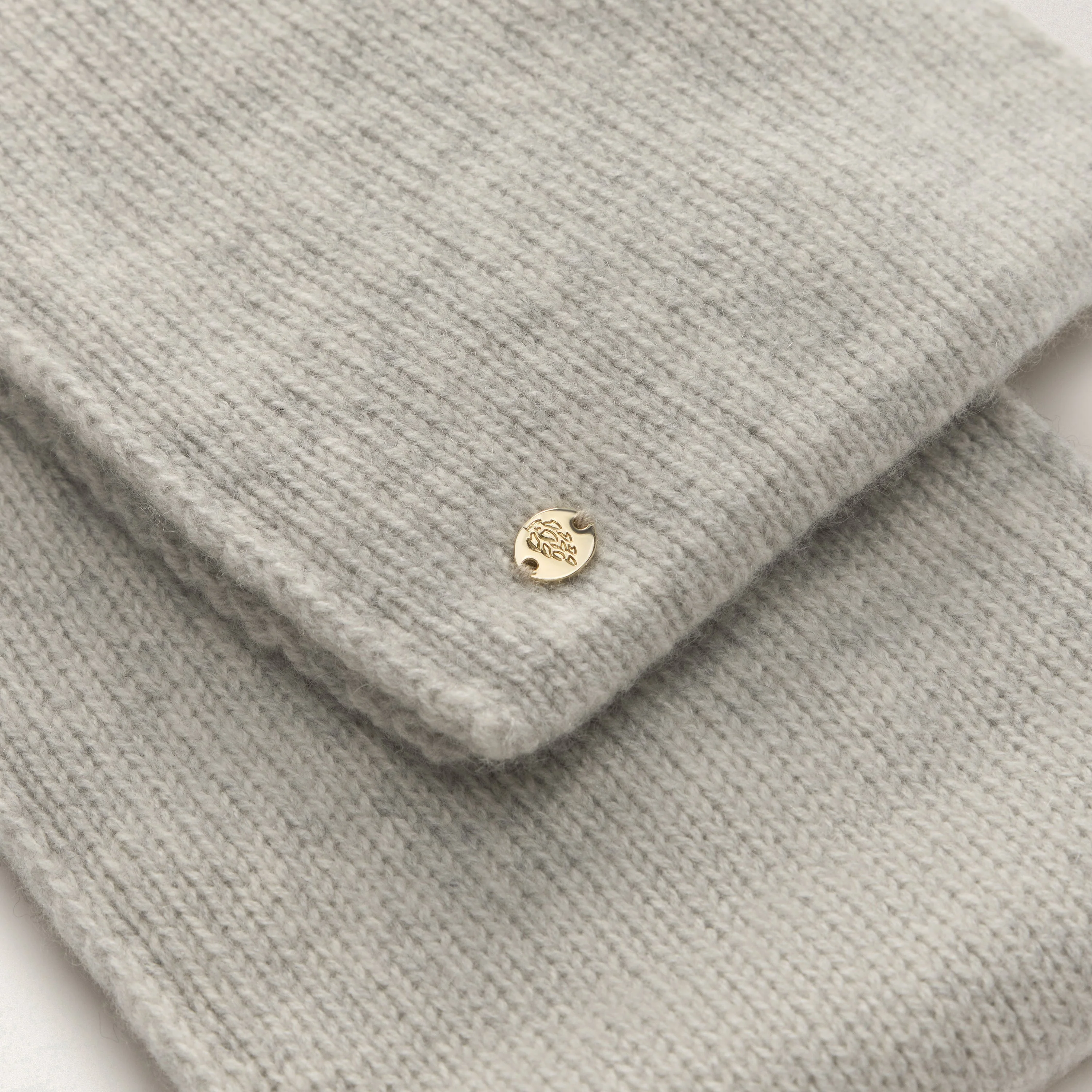 Agnes Cashmere Scarf - Image 4