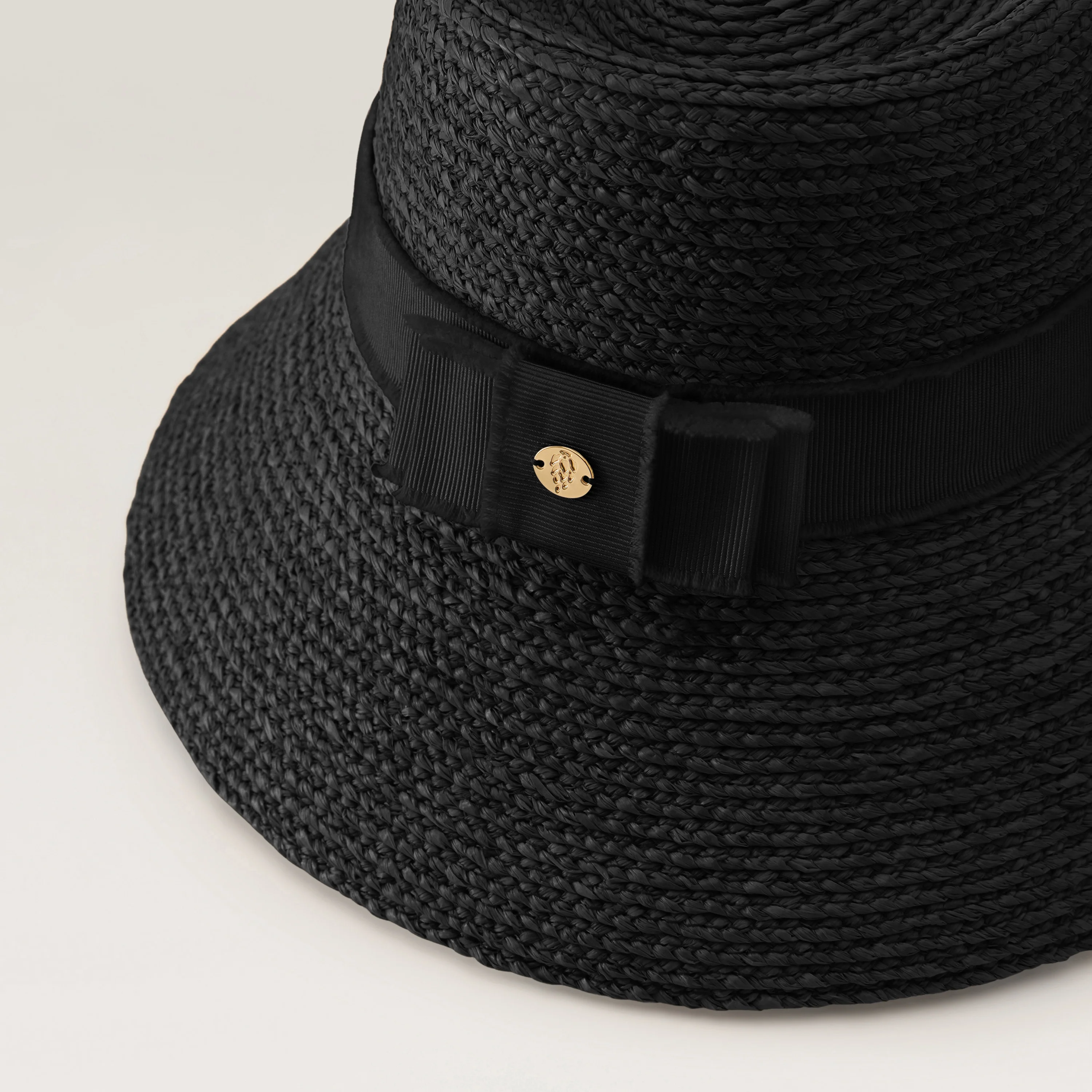 Beija Raffia Braid Bucket - Image 3