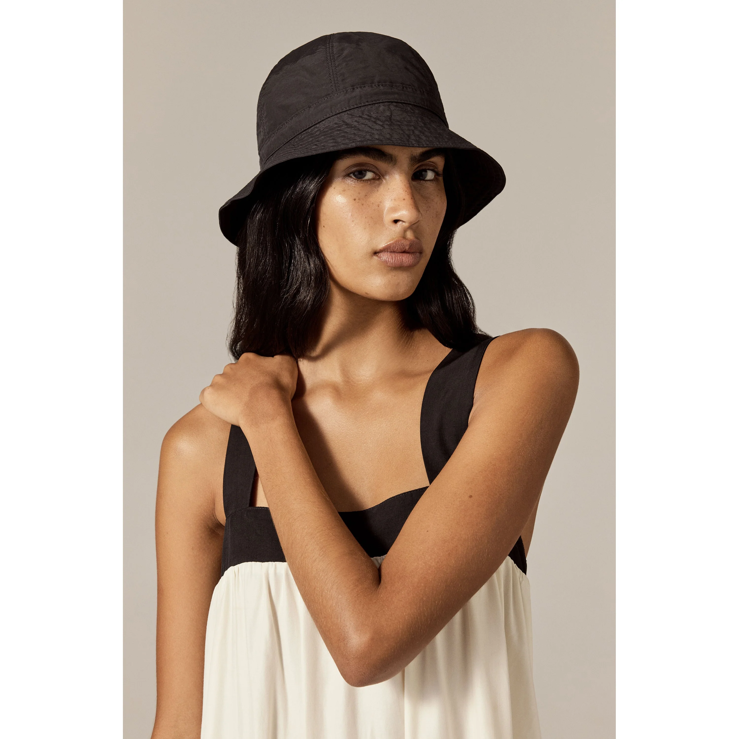 Kiran Packable Cloche - Image 2