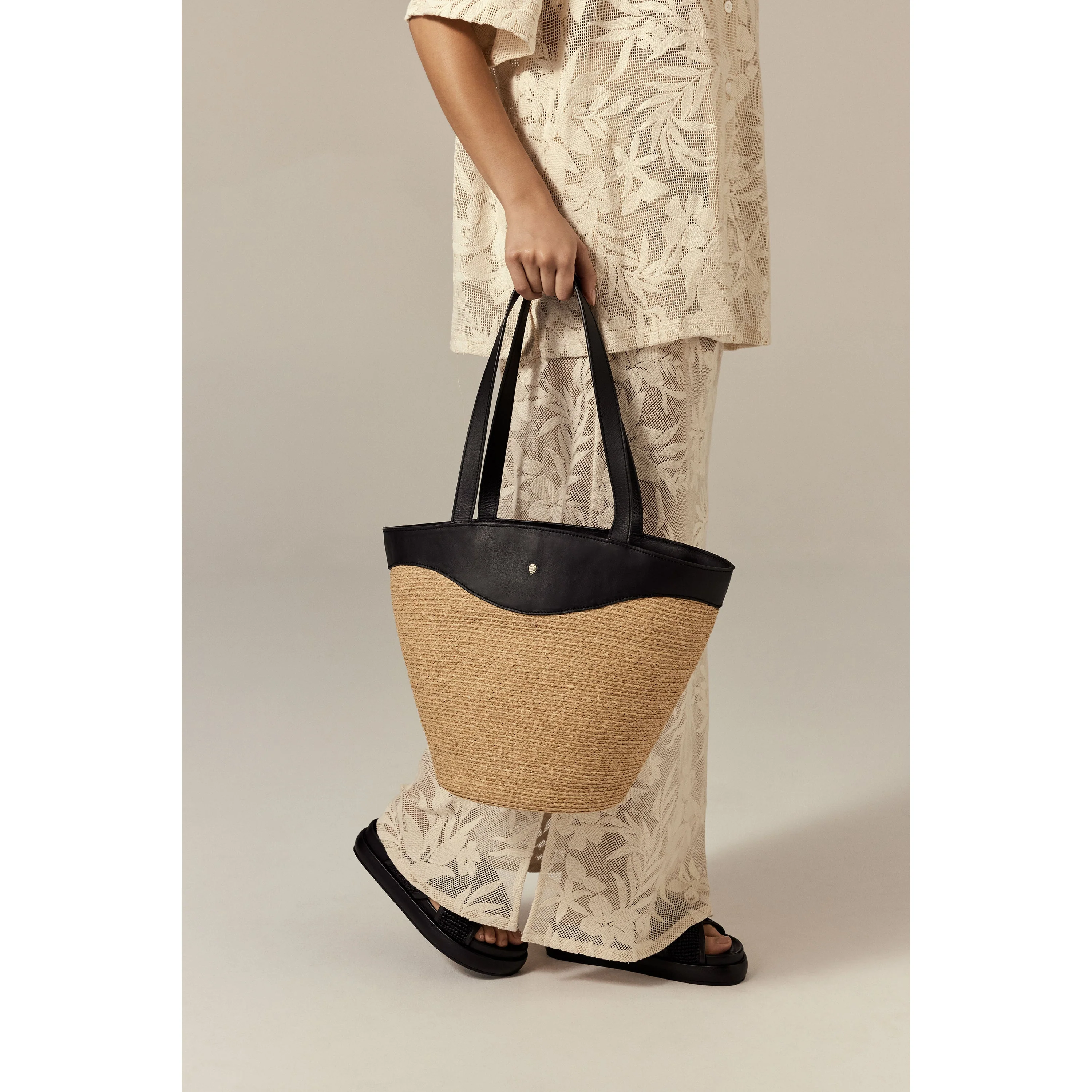 Nadee Raffia Braid Tote - Image 2