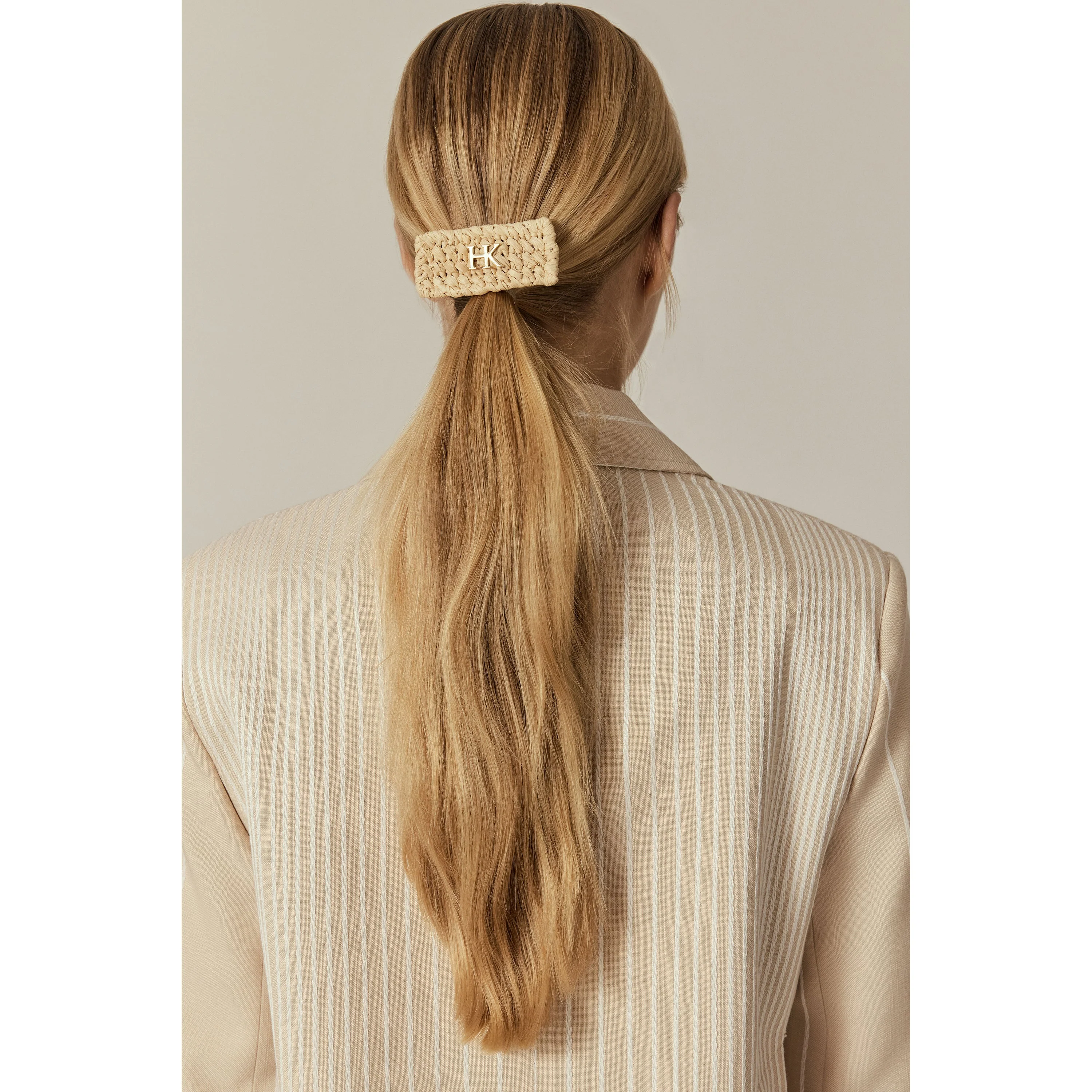 Nandika Raffia Crochet Clip - Image 3