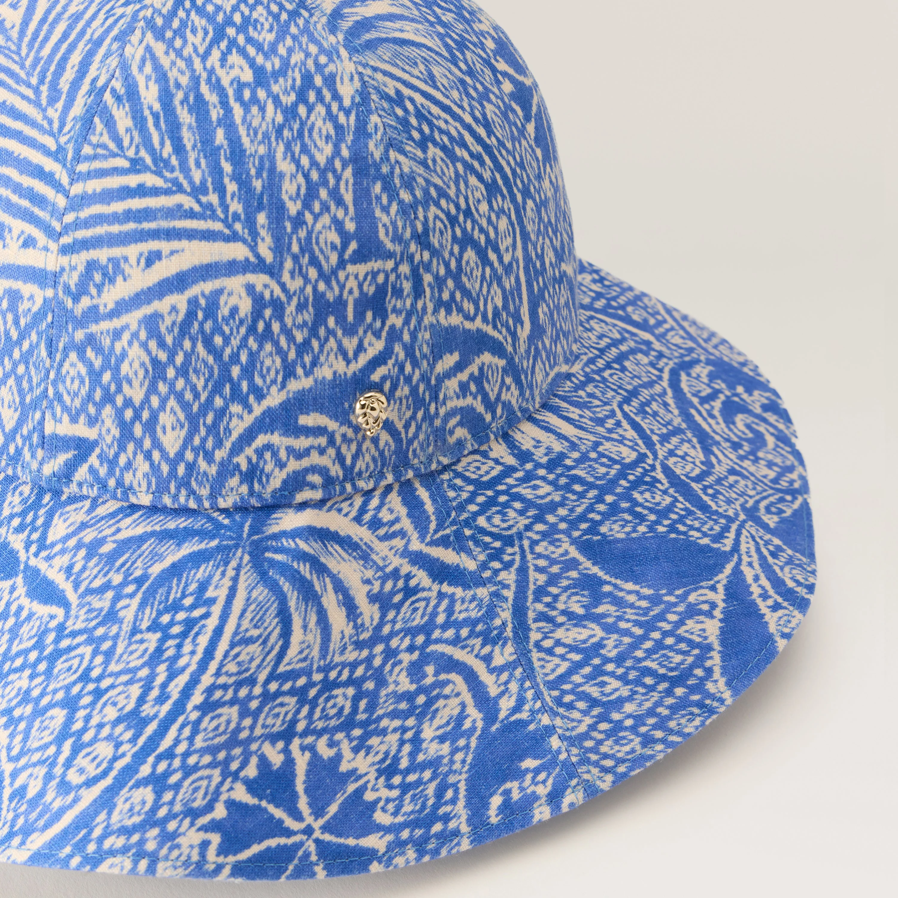 Nikini Linen Print Hat - Image 4