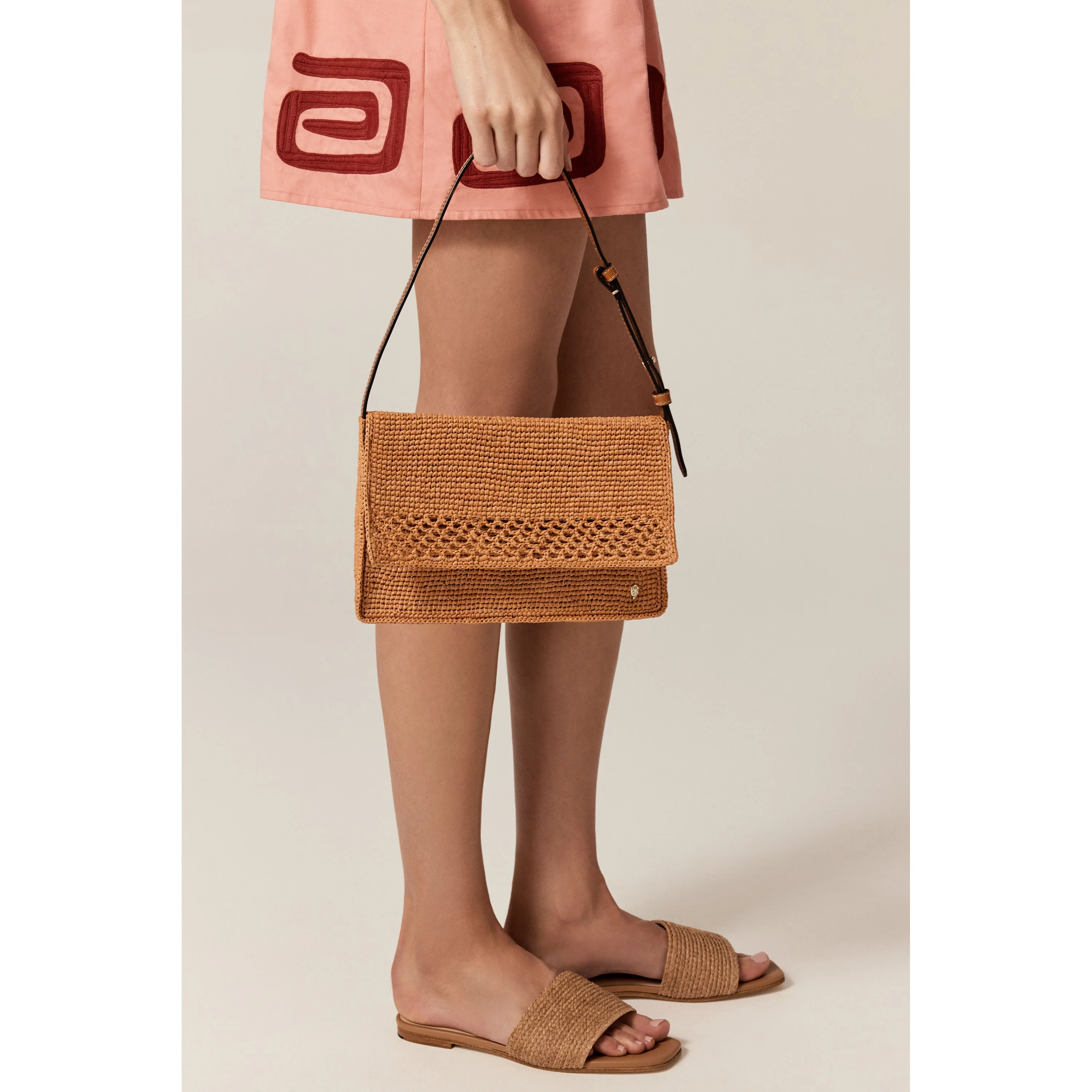 Poppy Raffia Crochet Crossbody - Image 2