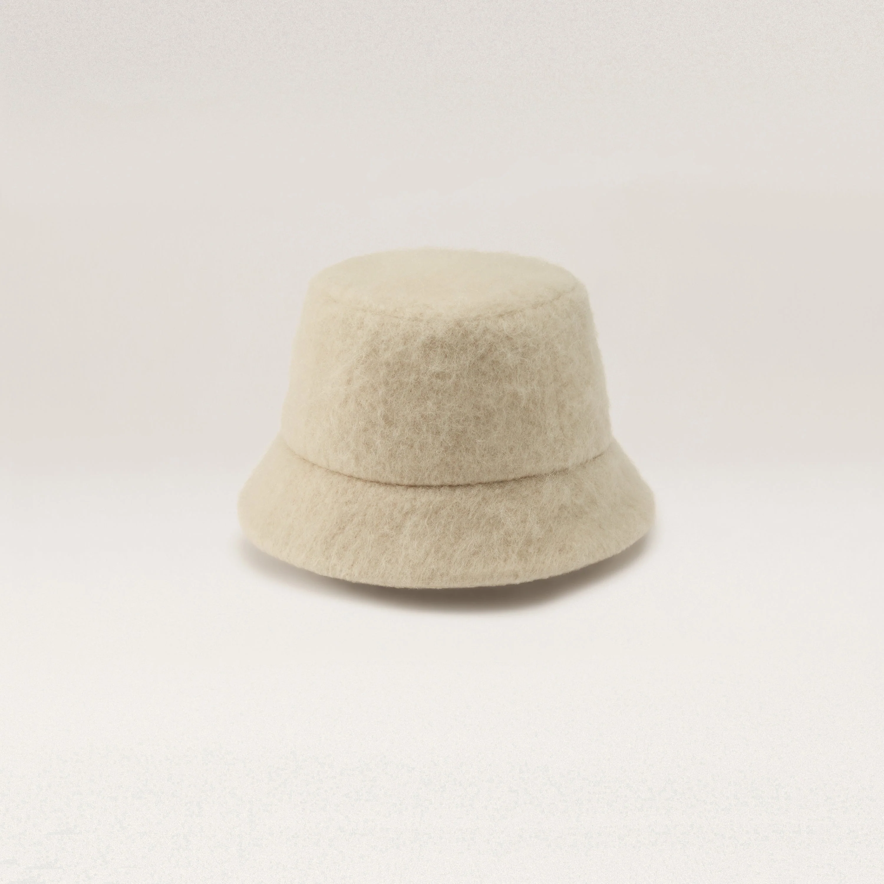 Rita Mohair Blend Bucket
